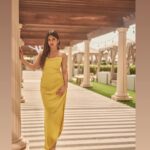 Sreeleela Instagram - Swiping to the sunny side of life 🪽 . . . . . . . Styled by - @ashwin_ash1 & @hassankhan_3 Outfit - @hellogorgeousbyjazzkaur Jewellery- @kushalsfashionjewellery Make up @deepikakarnanimakeovers Dressman - @johnmarkgari Shot by - @arifminhaz