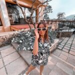 Srishty Rode Instagram – And I’m feeling Good ☀️❤️
.
📍 @fariyasresortlonavla 
Outfit :- @howwhenwearclothing