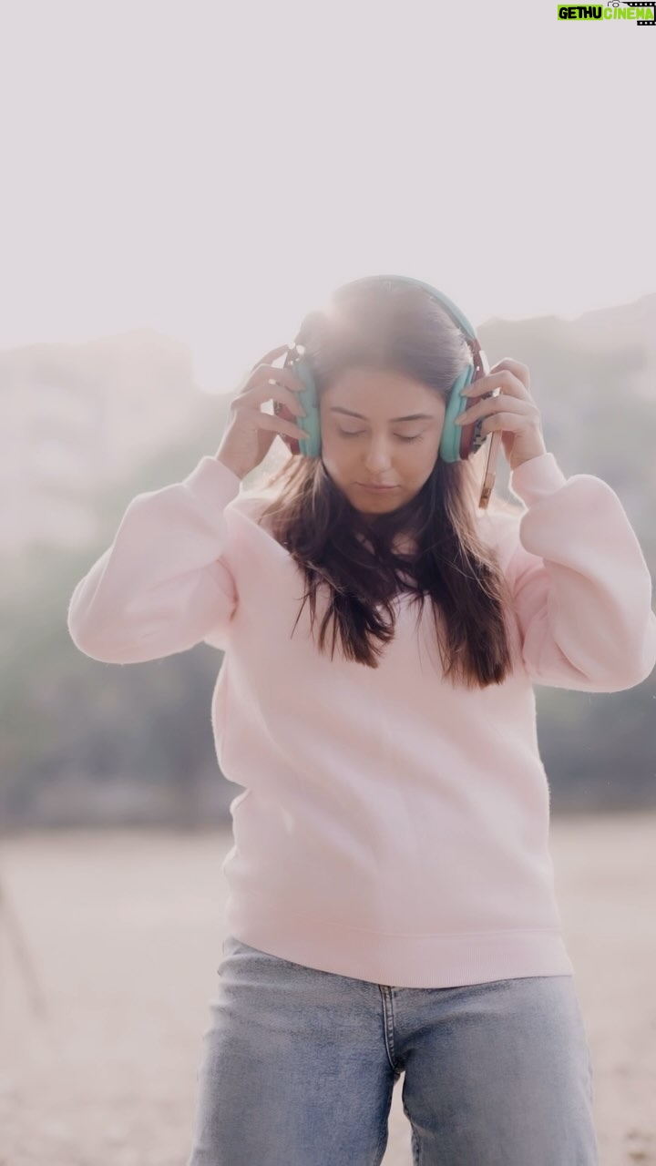 Srishty Rode Instagram - Vibing 🎧 ✨ 💃🏻 . . Shot by @pixelpassion.in . . . #reelsinstagram #reels #reelitfeelit #reelkarofeelkaro #trending