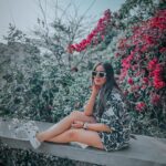 Srishty Rode Instagram – And I’m feeling Good ☀️❤️
.
📍 @fariyasresortlonavla
Outfit :- @howwhenwearclothing
