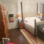 Sriti Jha Instagram - Le boudoir! #sohohouseparis P.s: best people best stay EVER!! Soho House Paris