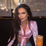 Stéfani Bays Instagram - Uma fotinho de 2023 só para mostrar como seria a visão de um date comigo ☺️😌
