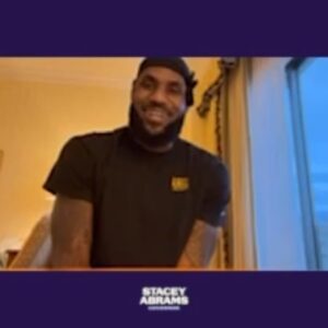 Stacey Abrams Instagram - Georgia, it's game time. Let's put our power forward to vote and win this election tomorrow.
 
Thank you @kingjames for the support. 
Grateful to have you on #TeamAbrams!
 
Find your polling locations here. staceyabrams.com/voting