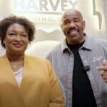 Stacey Abrams Instagram - Thank you for always speaking truth, @iamsteveharveytv. We have extraordinary power and we need a Leader who won’t ignore us and our strength. It’s OUR time. Commit to vote early the first week we can starting October 17: staceyabrams.com/vote