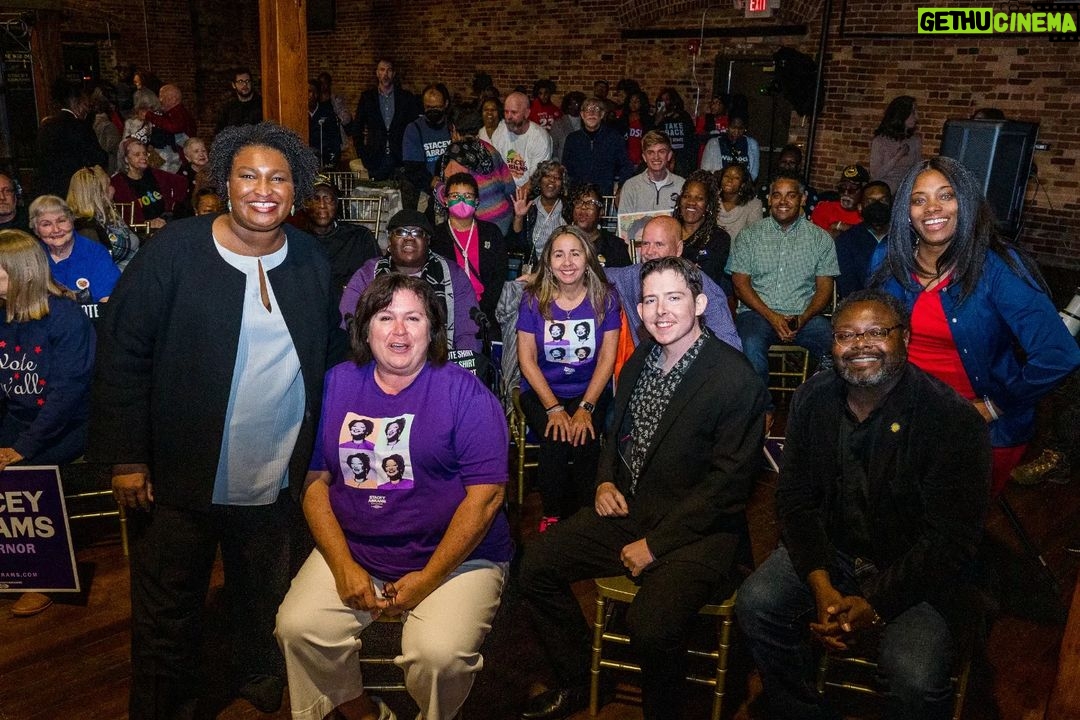 Stacey Abrams Instagram - This energy is contagious and Georgians are showing up in every corner of our state. The #LetsGetItDone Early Vote bus tour continues. See you in Talbotton, LaGrange, and Peachtree City today. staceyabrams.com/bus-tour