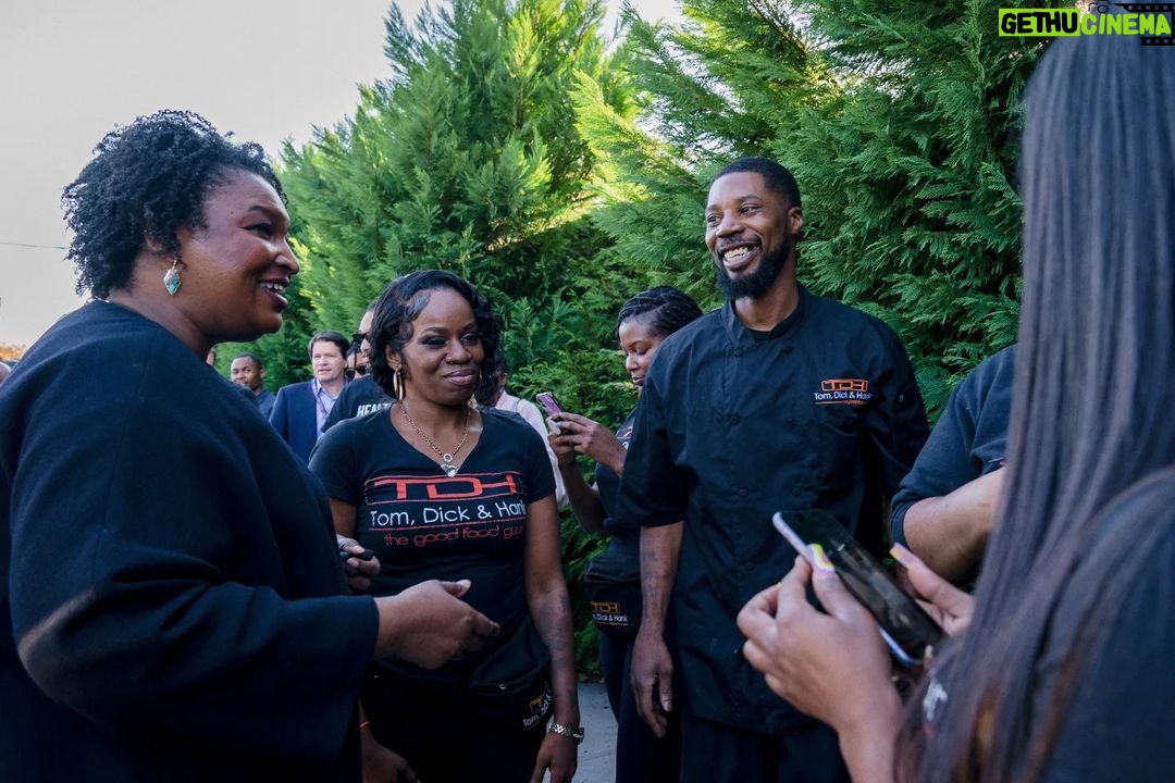 Stacey Abrams Instagram - This energy is contagious and Georgians are showing up in every corner of our state. The #LetsGetItDone Early Vote bus tour continues. See you in Talbotton, LaGrange, and Peachtree City today. staceyabrams.com/bus-tour