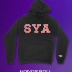Stacey Abrams Instagram - We’re excited to announce the launch of TWO limited-edition designer merch collabs with @brandonblackwoodnyc and ATL-based @honorrollclothing. Tees, totes, hoodies, and long sleeves! Get ‘em while they’re hot at the link in bio 🔥