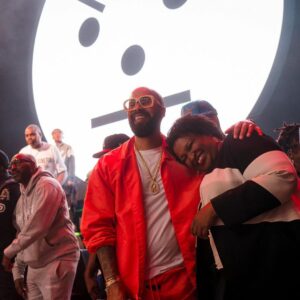 Stacey Abrams Instagram - This is not my first nor my last time at OneMusic Fest. I had so much fun with @jeezy and grateful to address so many Georgians to remind them to use our power starting Oct. 17. We are 8 days away from voting and 30 days to destiny. We are everywhere, all the time. And we are ready for real change. 

staceyabrams.com/vote