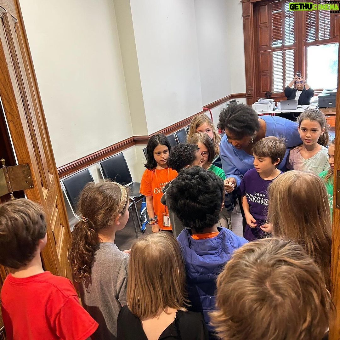 Stacey Abrams Instagram - Unexpected surprise at the Georgia State Capitol last Friday as I met this spirited group of little ones. Our impromptu meet-up turned into a whirlwind of questions, laughter and shared stories. They made my visit to the capitol so much more fun!