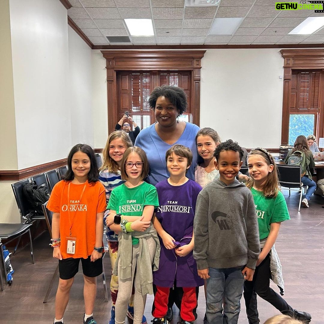 Stacey Abrams Instagram - Unexpected surprise at the Georgia State Capitol last Friday as I met this spirited group of little ones. Our impromptu meet-up turned into a whirlwind of questions, laughter and shared stories. They made my visit to the capitol so much more fun!