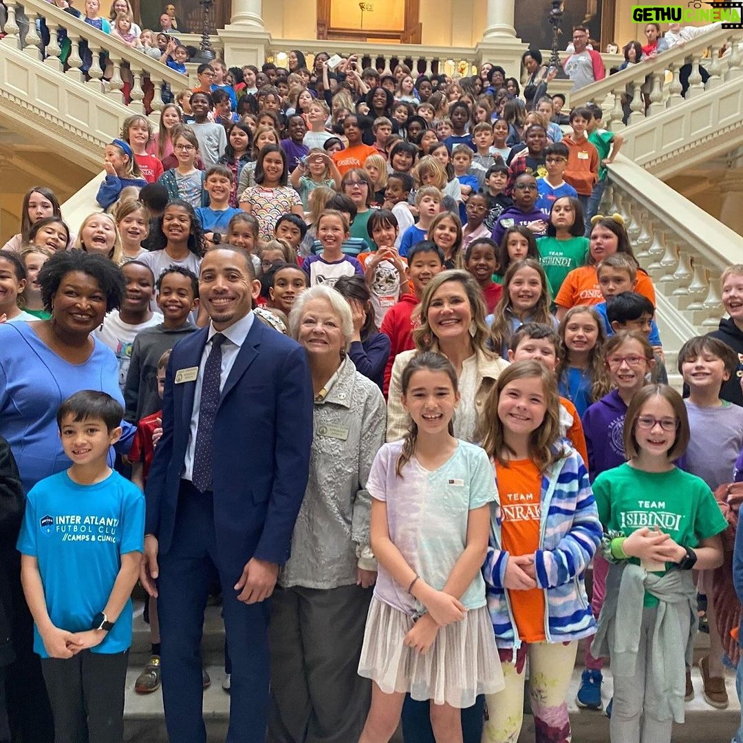 Stacey Abrams Instagram - Unexpected surprise at the Georgia State Capitol last Friday as I met this spirited group of little ones. Our impromptu meet-up turned into a whirlwind of questions, laughter and shared stories. They made my visit to the capitol so much more fun!