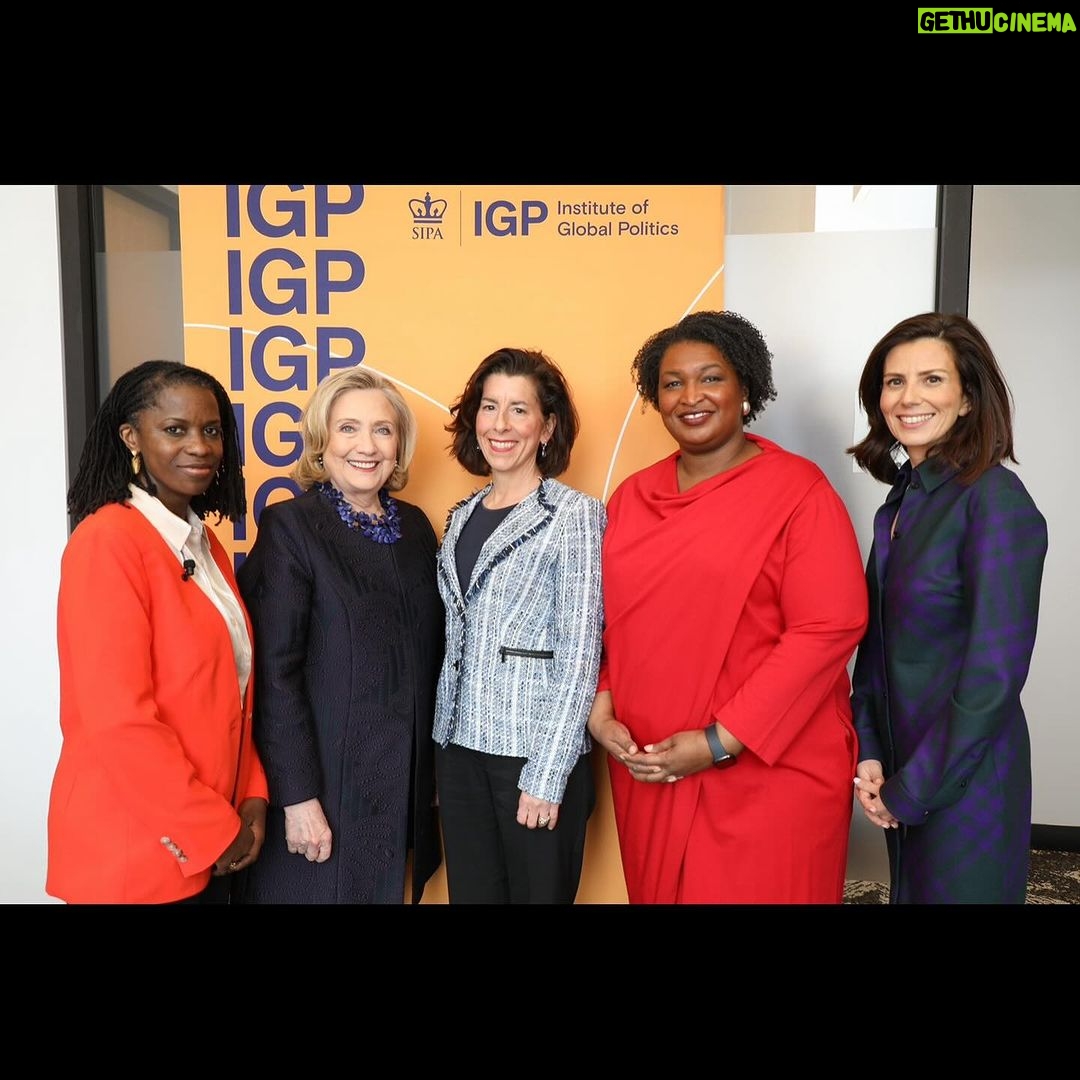 Stacey Abrams Instagram - This week has been a powerful reminder of the urgent need for gender equality. From jobs to justice, I joined w/incredible women from around the globe to kickoff #WomensHistoryMonth. Here’s a quick recap: 🔹Discussed solutions to pressing issues that impact women and their ability to thrive in the workforce with @ginaraimondo at @columbiaigp’s Women’s Initiative, led by visionaries Dean @yarhimilo and the indomitable @hillaryclinton. 🔹Shared stories and advice with remarkable entrepreneurs and authors who are paving the way for others - from the kitchen to the boardroom and beyond. #LevelUp. 🔹Designed innovative research projects w/students and faculty to achieve and advance digital equity for women and girls, here and abroad, to guarantee access to economic opportunity, safety & security and democracy. The persistent fight for gender equality is stubbornly necessary and a global imperative. Together, we’re shaping a more equitable world, inspired by the courage, creativity and resilience of women and girls everywhere.