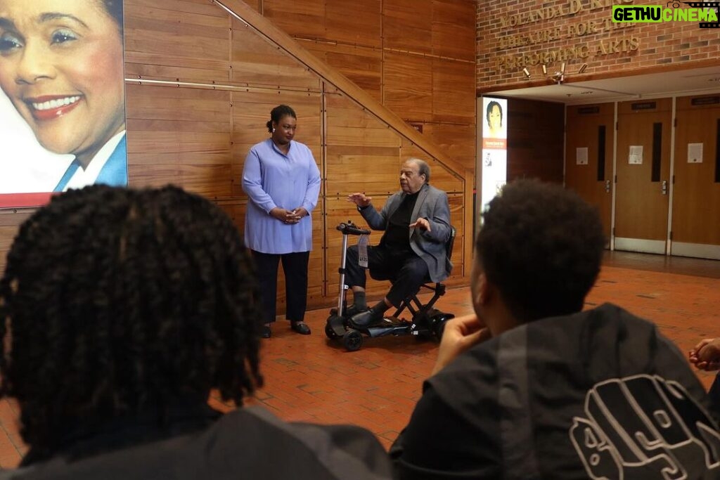 Stacey Abrams Instagram - On Friday, we toured The King Center accompanied by 2 of the foremost Civil Rights leaders in U.S. history: Ambassador Andrew Young and Stacey Abrams. It was a tremendously powerful morning as we honored Dr. King’s legacy. You come to #TheDreamFactory for moments like these. 📸: @harmonylovemedia