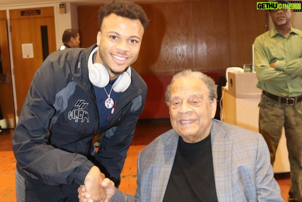 Stacey Abrams Instagram - On Friday, we toured The King Center accompanied by 2 of the foremost Civil Rights leaders in U.S. history: Ambassador Andrew Young and Stacey Abrams. It was a tremendously powerful morning as we honored Dr. King’s legacy. You come to #TheDreamFactory for moments like these. 📸: @harmonylovemedia