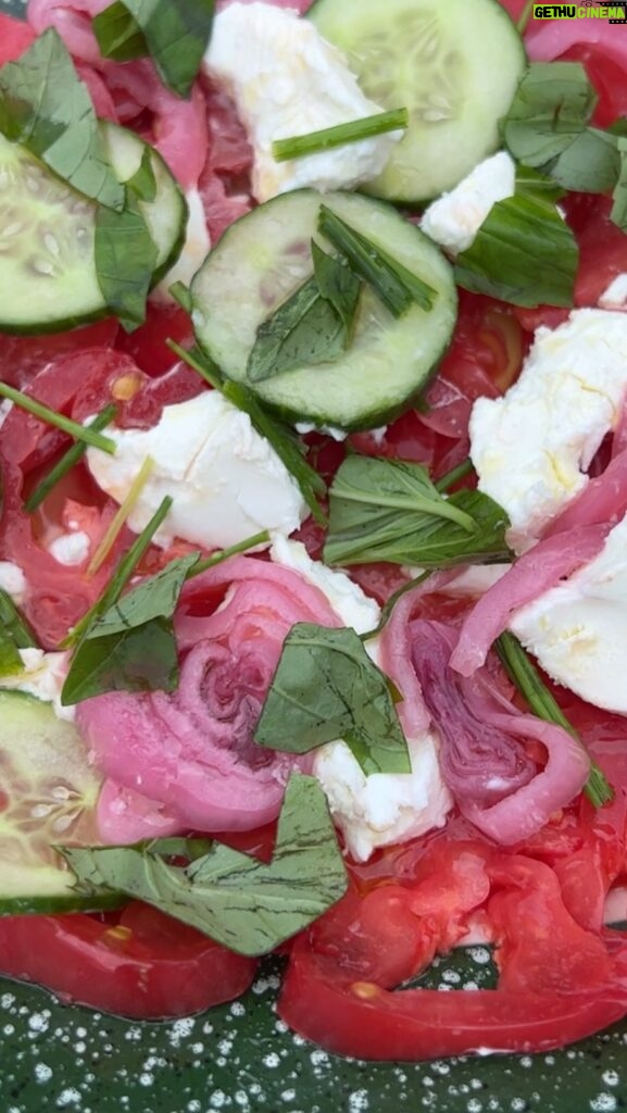 Stanley Tucci Instagram - summer salad. 🍅 London, United Kingdom