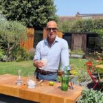 Stanley Tucci Instagram - Here’s to winter. @tanqueraygin #ad