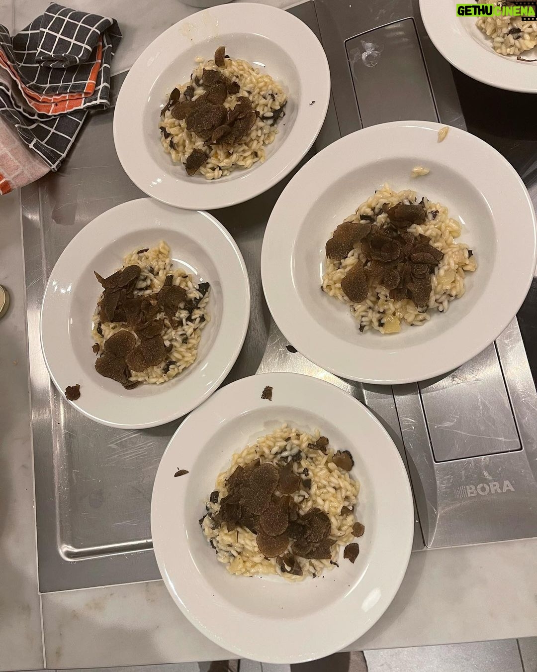 Stanley Tucci Instagram - Tonight: black truffle risotto. So simple. So delicious.