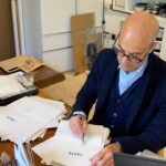Stanley Tucci Instagram - TASTE: My Life Through Food publishing early October. ⠀ ⠀ Head to the link in my bio for a signed copy of a well dressed book!