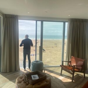 Stanley Tucci Instagram - A rare few days respite alone with @felicityblunt at @watergatebay where the sun was shining, the food (best Greek salad ever) was incredible and the rooms a delight. Could not have hoped for more. We walked the costal path and she did really well to keep up. (When keeping up means being 20 yards ahead the whole time). Very proud of her.