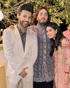 Stebin Ben Instagram - Congratulations to our dearest most humble Anant bhai & Radhika ❤️ Thank you for having me every time, and trusting me always with my performance. I’m extremely grateful & I can’t thank enough for all the love & support. Looking forward to many more years of creating memories.