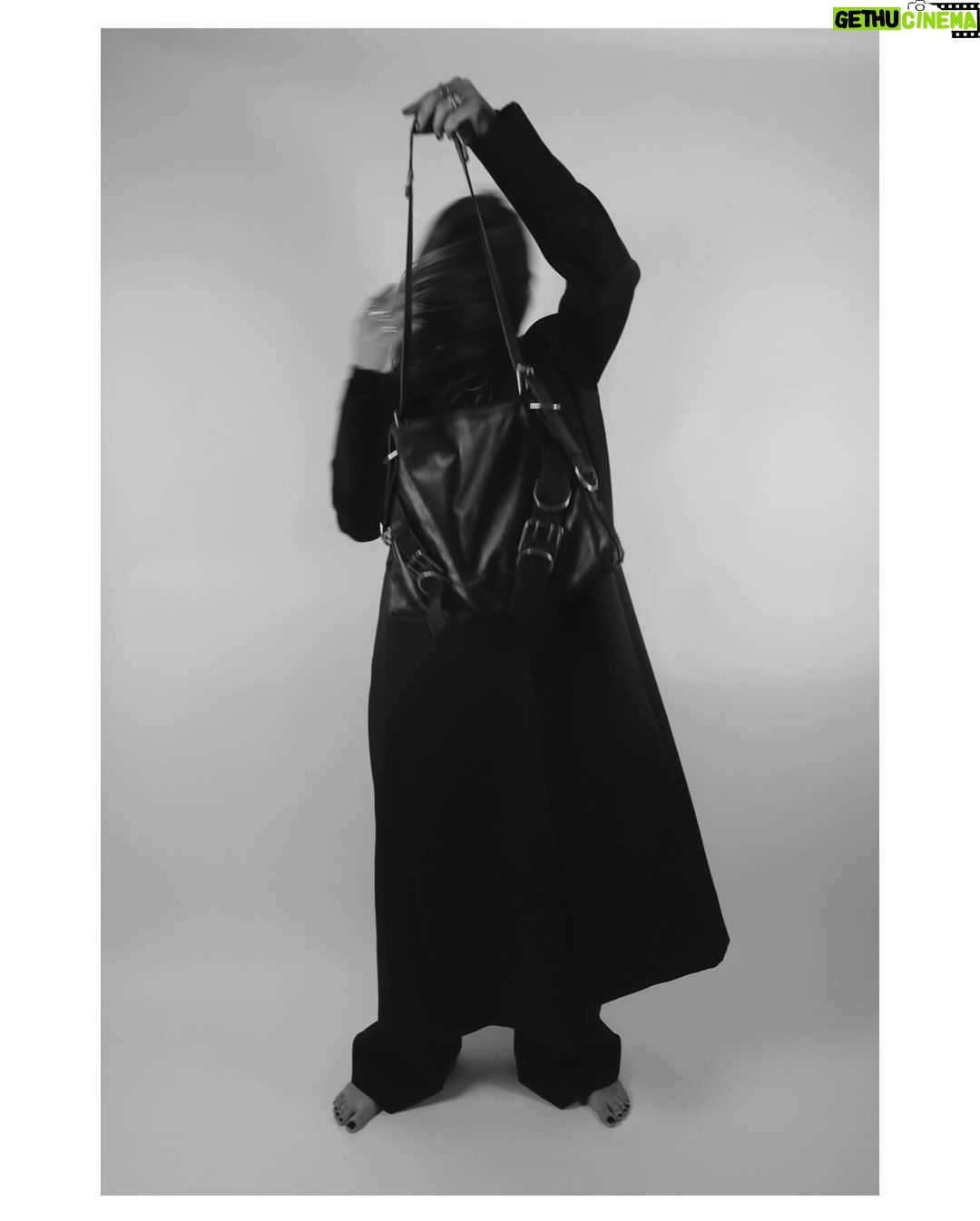 Stefanie Giesinger Instagram - anzeige | @givenchy voyou