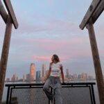 Stefanie Giesinger Instagram - cute times pass too 🫰🏻 thank you nyc 💗