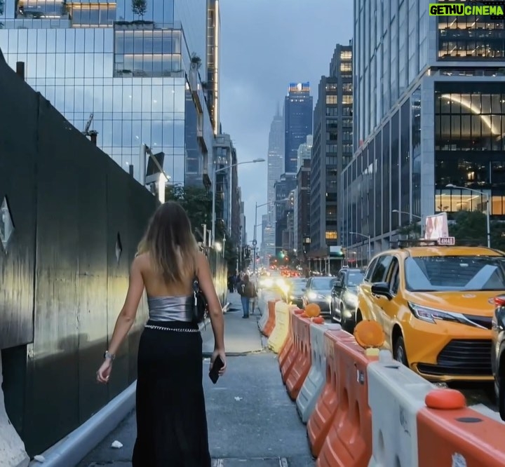 Stefanie Giesinger Instagram - messy 🧠 New York, New York
