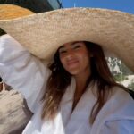 Stefanie Giesinger Instagram - 20 spaghetti al pomodoros later Capri, Italy