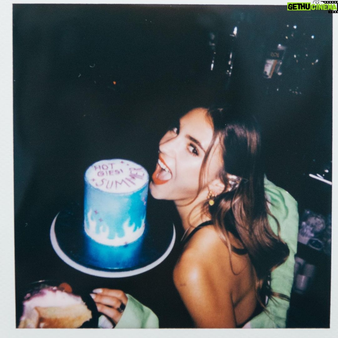 Stefanie Giesinger Instagram - So much love for this day 🧚🏼♂️ 🦋 @moybysg relaunch party at @baret.berlin 🦋 all shot by the sweetest @stephie.braun 💗 LOOOOOOOOVE!!! Special thanks to @super.gloo and @bbbingss for organizing 🫧 Hair & makeup by @michael.mua 🫧 Styling by @peninahamanda Baret