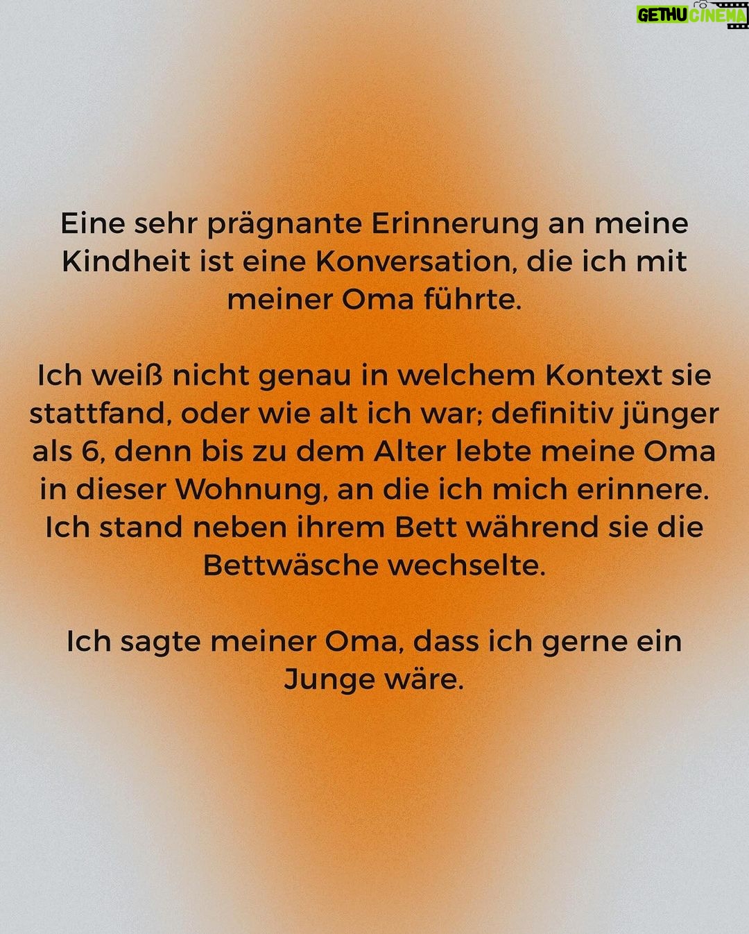 Stefanie Giesinger Instagram - Eine neue Folge @g.spot.podcast ist online 💗 Überall wo es Podcasts gibt 🎧 Würdet ihr sagen Mode macht einen großen Teil eurer Identität aus?