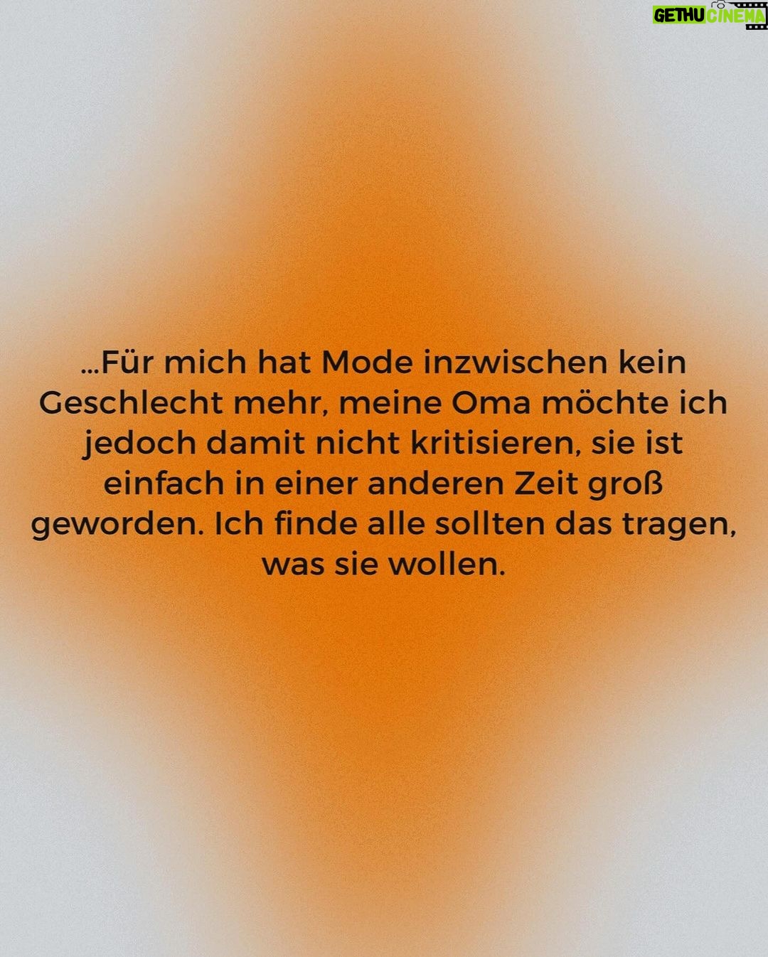 Stefanie Giesinger Instagram - Eine neue Folge @g.spot.podcast ist online 💗 Überall wo es Podcasts gibt 🎧 Würdet ihr sagen Mode macht einen großen Teil eurer Identität aus?