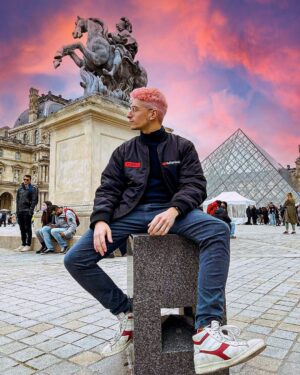 Stefano Lepri Instagram - Il primo passo per andare avanti, spesso, è fare un passo indietro.