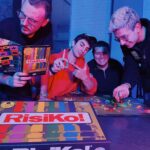 Stefano Lepri Instagram - Trovate sul canale la partita di Risiko più incredibile di sempre, 15 milioni di iscritti riuniti ad un tavolo per conquistare il mondo !! #RisiKo #adv 342/366