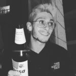 Stefano Lepri Instagram - ” Mai tradito un frate per una tipa, mai tradito una birra che amavo davvero “ 😅 forse non faceva proprio così.. 🍺 341/366