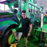 Stefano Lepri Instagram - Questo ero io nel 2018 pronto a salire sul Battle Bus di Fortnite.. state utilizzando il codice creatore st3pny nel negozio? 🤪 327/366