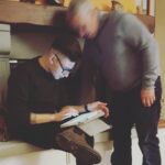 Stefano Lepri Instagram – Qui ricordo che provavo ad insegnare a mio babbo come cercare i miei video su YouTube autonomamente 😅😂 314/366