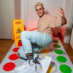 Stefano Lepri Instagram – Fresco e comodo anche se non esco di casa, con le nuove Puma i km fatti al telefono durante lo smartworking scorrono che è un piacere 🥳
@PUMA disponibili da @FootlockerEU #CApro #PUMA #FootlockerEU #adv 307/366