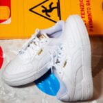 Stefano Lepri Instagram – Fresco e comodo anche se non esco di casa, con le nuove Puma i km fatti al telefono durante lo smartworking scorrono che è un piacere 🥳
@PUMA disponibili da @FootlockerEU #CApro #PUMA #FootlockerEU #adv 307/366