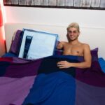 Stefano Lepri Instagram - Quanto è durata la vostra ultima sessione di gioco? 😂 Crescere con i videogiochi, imparare ad inglobare le meccaniche, saperne cogliere il messaggio e trasformare successivamente il linguaggio di quei codici in quotidianità, creatività e idee, se mi avessero detto 10 anni fa che mi avrebbero omaggiato un giorno con un edizione speciale della nuova PlayStation 5 col mio nome inciso sopra non ci avrei mai creduto 😍 GRAZIE, GRAZIE, GRAZIE 🙏sopratutto a voi !! #playstation5 #giftedby 305/366