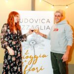 Stefano Lepri Instagram - Serate uniche con persone speciali, prima delle ultime restrizioni .. in bocca al lupo per il tuo nuovo libro 🥰 #dipioggiaedifiori 📚 286/366