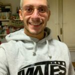 Stefano Lepri Instagram – Ho ritrovato questa felpa nell’armadio mi sono venuti i brividi dell’emozione 😍
271/366