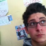 Stefano Lepri Instagram – Visto che probabilmente molti di voi in questo momento sono a scuola, volevo regalarvi questa chicca ritrovata nell’archivio di un lontano anno scolastico alle superiori, in condizioni discutibili .. ogni dettaglio è effettivamente discutibile 
261/366