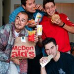 Stefano Lepri Instagram – Come saprete ogni venerdì noi @matesyt siamo in live sul nostro canale di Twitch. Nelle prossime settimane i nostri spuntini arriveranno direttamente in live con McDelivery, gentilmente offerti da @mcdonaldsitalia… ma dobbiamo aggiungere altro?! Mi raccomando non dimenticatevi di farci compagnia 😊. Vi aspettiamo!
#adv #mcdonaldsitalia #mcdelivery
259/366