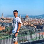 Stefano Lepri Instagram – Sto finendo gli scatti dell’estate.. a breve rimarranno solo foto gnudo o con gli occhiali da sole 😂 .. ho già nostalgia, comunque promesso appena posso scatto tante nuovissime foto 🥳
246/366