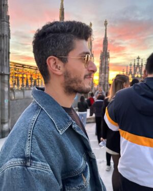 Stefano Lepri Instagram - Ci sono voluti giusto 7 anni ma alla fine sono salito sopra al Duomo di Milano 😝