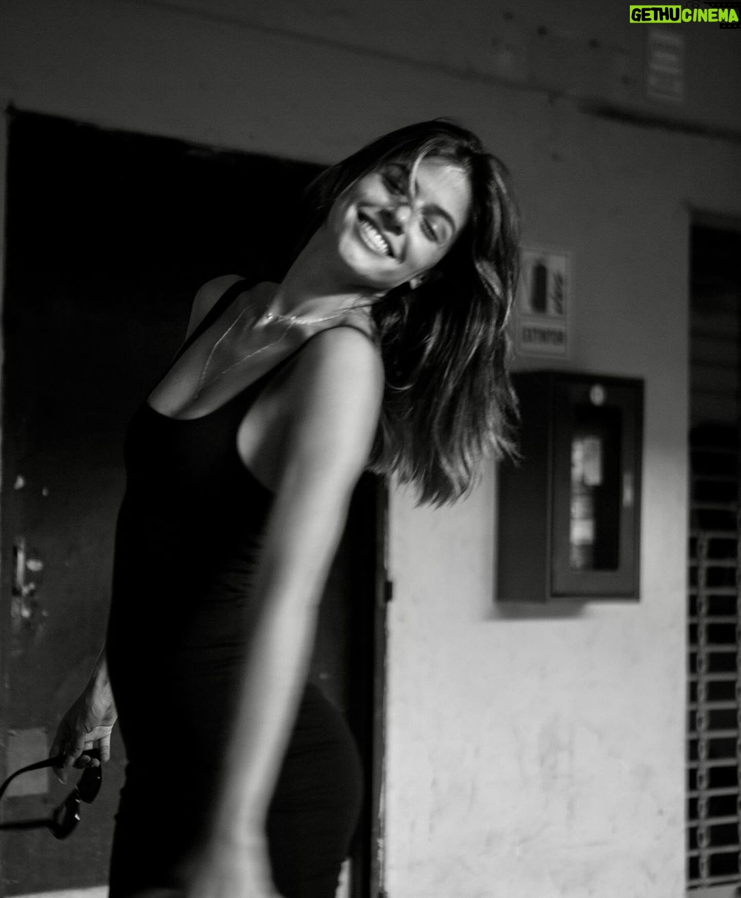 Stephanie Cayo Instagram - 3 momentos 3 lugares diferentes 📸 @giuseppefalla