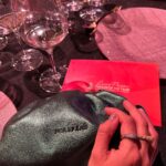 Stephanie Cayo Instagram - Ayer fue tan tan bonito… @laurapausini es una artista tan completa.. que admiro tanto, de pequeña fue el primer álbum completo que me aprendí y los que me conocen… saben… no me aprendo bien las letras de las canciones.. pero sus letras… habla de amor, del espíritu, de tantas cosas profundas que casi nadie habla ya en canciones, y menos en la vida diaria… Laura es lo más grande y no tiene tiempo finito, como todo lo realmente bueno. Perdonen mis gritos.. Y gracias por la invitación @scalperscompany 🤍 y precisamente a la buena compañía. Para terminar la noche, el palacio de las dueñas 🌹 Ah! Me olvidaba.. le hemos terminado cantando a Laura desde la van de la salida a grito herido con todo el amor del mundo.. a un metro de distancia, que ha sido lo mejor de la noche🤣 - Yesterday was so beautiful... @laurapausini is such a complete artist... that I admire so much, as a child it was the first complete album that I learned and those who know me... know... I don't learn the lyrics of the songs well... but her lyrics... it talks about love, about spirit, about so many deep things that almost no one talks about in songs anymore, and even less so in daily life... Laura is the greatest and has no finite time, like everything really good. Excuse my screams... And thanks for the invitation @scalperscompany 🤍 and to be precise, the good company. To end the night, the palace of the dueñas 🌹 Seville, Spain