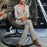 Stephanie Cayo Instagram - Me divertí mucho en los días de prensa de “ Dime lo que quieres ( De verdad ) “ disponible ya en la app de @vix ☺️ - I had a great time during press for “ Tell me what you really want” now available on @vix app ☺️