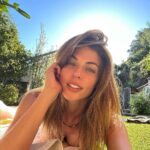 Stephanie Cayo Instagram - Hola Abril. Mi pie les dice hola y también las flores que florean por esta época.. @lindseychilds 📸 - Hello April, mi foot says hi and also the flowers that blossom in this season.. my best photographer.. @lindseychilds Los Angeles, California