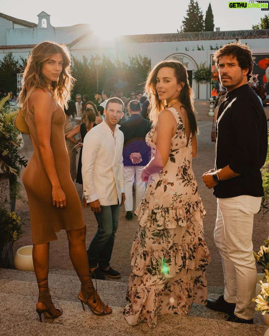 Stephanie Cayo Instagram - Hacía mucho no la pasaba tan bien en una fiesta, hacía mucho que no veía a amigos queridos 🤍✨ muy bonita la celebración de @cntravelerspain Madrid, Spain